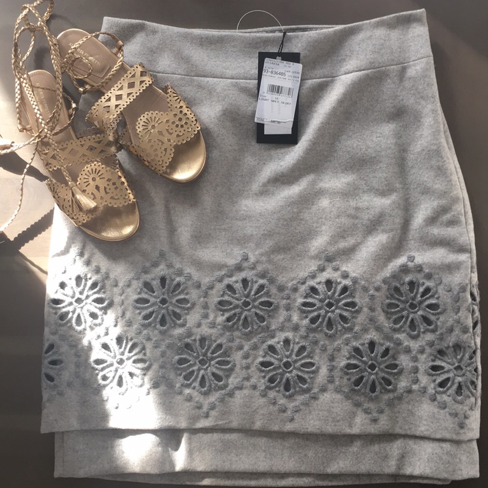 MaxMara light gray skirt size 10 NWT